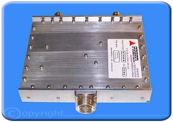 MI689 Filtro Combinador GSM DCS UMTS 780-960MHz  1710-2170MHz